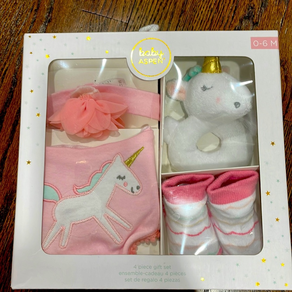 Baby Aspen gift set